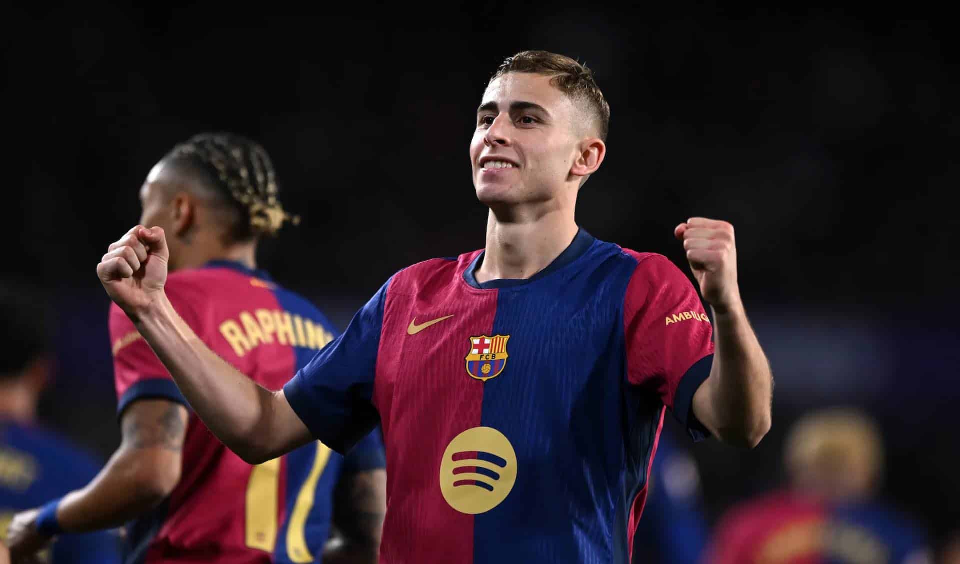 فيرمين لوبيز لاعب برشلونة