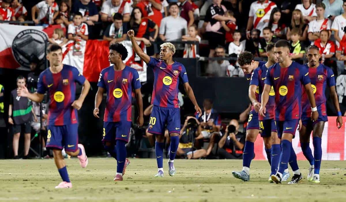 لاعبو نادي برشلونة