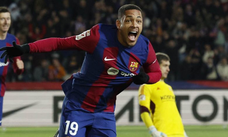 فيتور روكي لاعب برشلونة السابق