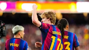 جوردن يكشف عن أقرب لاعب له في برشلونة وأكثر من أدهشه في غرفة الملابس
