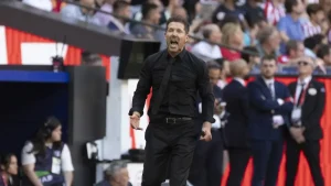 بعد فوزه على ريال مدريد.. سيميوني يخضع لبرشلونة ويعترف: «يمارسون رياضة مختلفة»