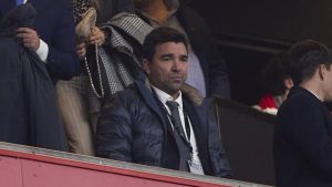 «كان يريد اللعب معنا».. ديكو يكشف تفاصيل رفض برشلونة التعاقد مع لاعب ريال مدريد