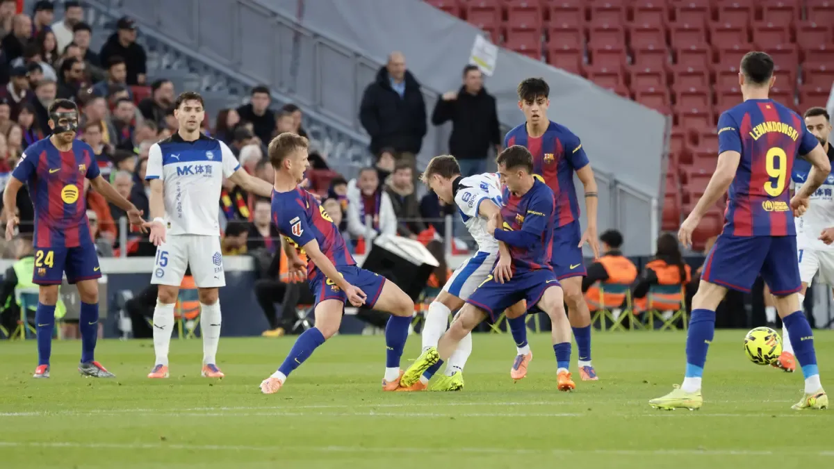 بعد خسارتي باريس والكلاسيكو.. أزمة تضرب برشلونة قبل مواجهة ألافيس