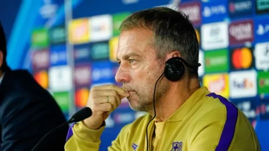 «اسألوني بعد أسبوعين».. فليك يرد بحدة على سؤال فينيسيوس وشكاوى ريال مدريد من التحكيم